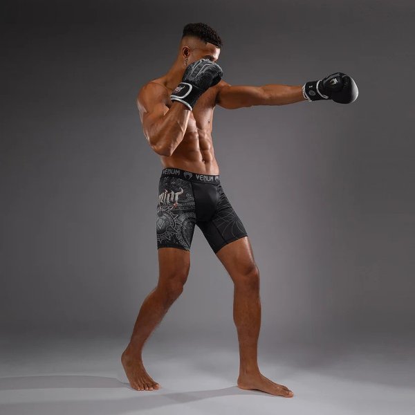 Photo7: VENUM Vale Tudo Shorts GLADIATOR 5.0 Black/Silver (7)