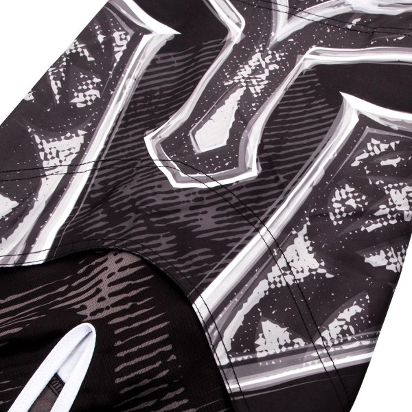 Photo9: VENUM Fight Shorts GLADIATOR 3.0 Black/White (9)