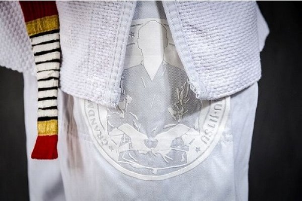 Photo4: Grand Master Gracie Jiu-Jitsu Legend White (4)