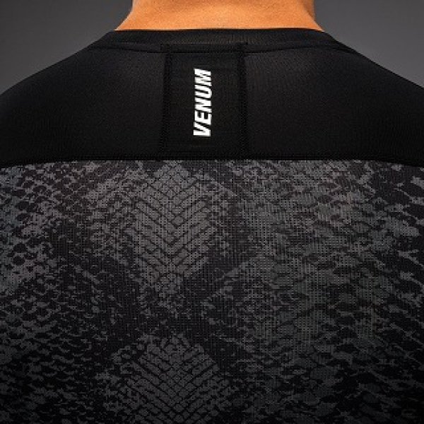 Photo5: VENUM Rashguard G-Fit Scales Long Sleeve Black/Charcoal Gray (5)