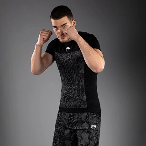 Photo4: VENUM Rashguard No G-Fit Scales Short Sleeve Black/Charcoal Gray (4)