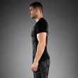 Photo2: VENUM Rashguard No G-Fit Scales Short Sleeve Black/Charcoal Gray (2)